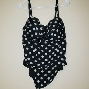 Catalina 1x 16w swimsuit